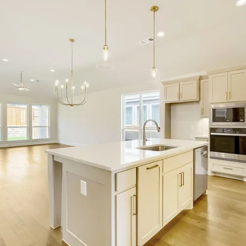 4307 Azalea - Kitchen