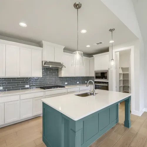 173 Buffalo - Kitchen