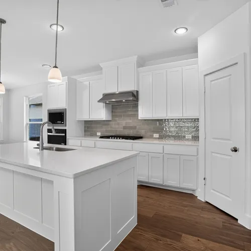 1704 Truro - Kitchen
