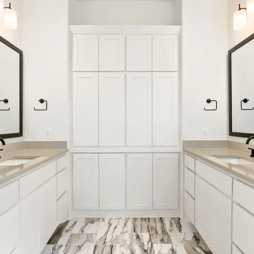 2204 Atlas - Primary Bathroom