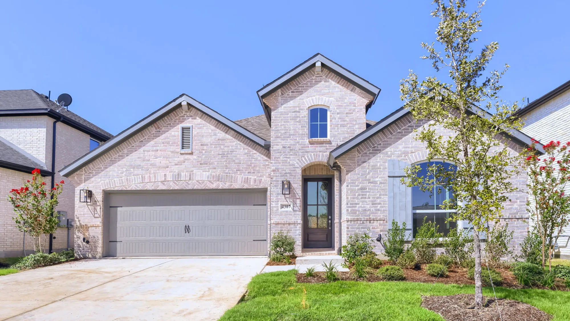 4307 Azalea - Front Elevation