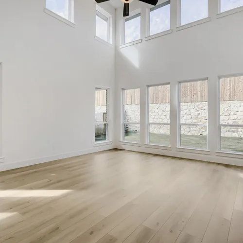 1451 Windy - Living Area