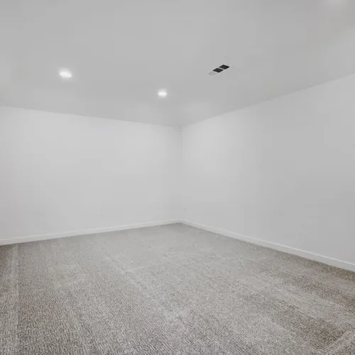 14514315 Windy - Media Room
