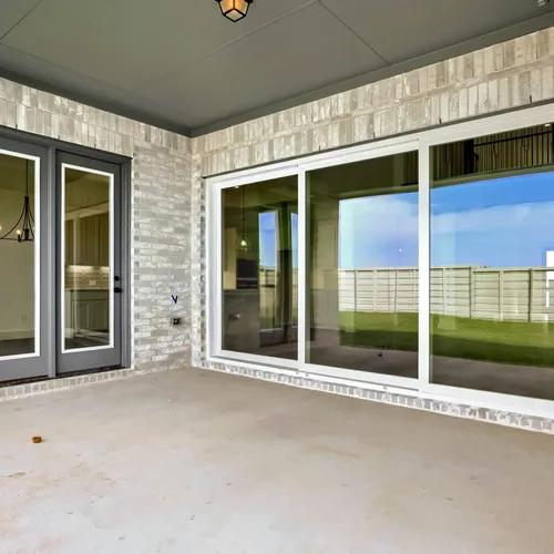 2204 Atlas - Patio