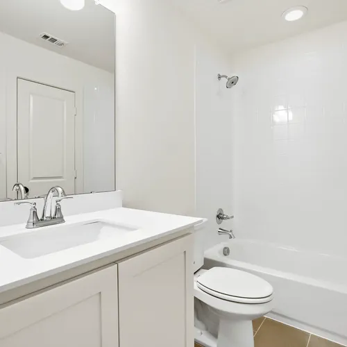 2204 Atlas - Full Bathroom