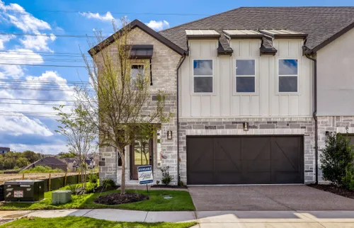 3160 Sir River - Front Elevation