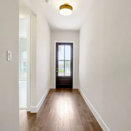 4307 Azalea - Entry