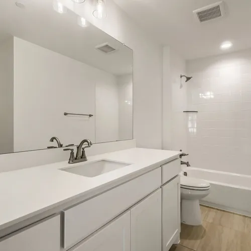 3156 Sir River - Full Bathroom