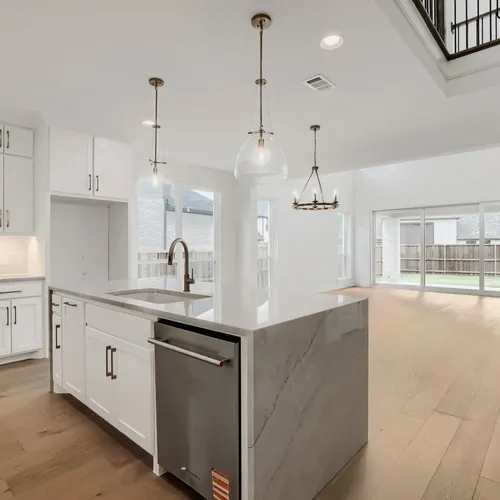 2611 Acie - Kitchen