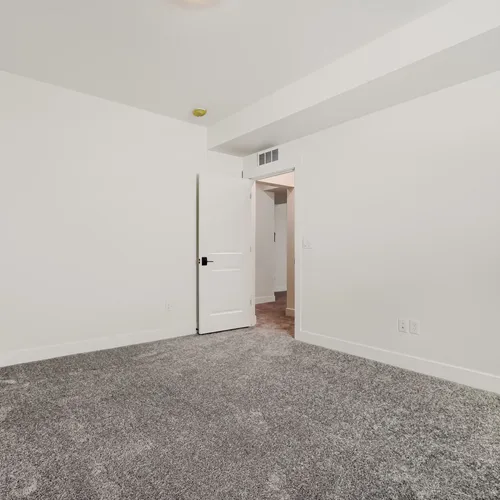 8653 Palo Alto - Bedroom