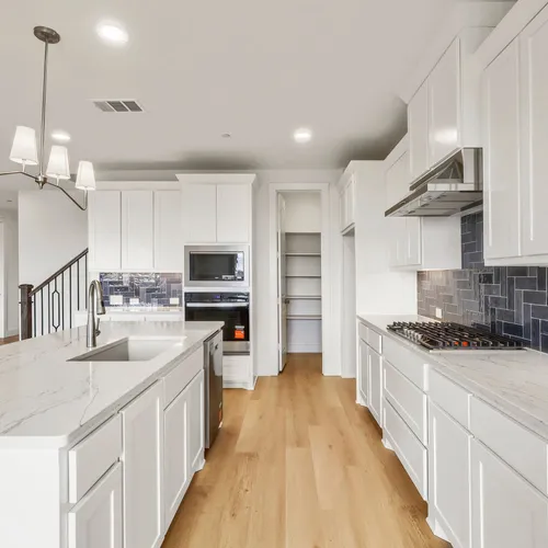 3156 Sir River - Kitchen