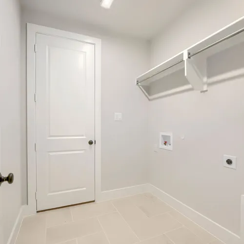 106 Alamito - Laundry Room