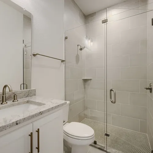 801 Bella Casa - Full Bathroom