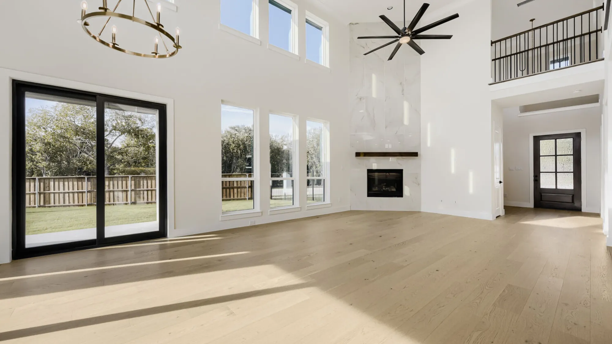 801 Bella Casa - Living Area