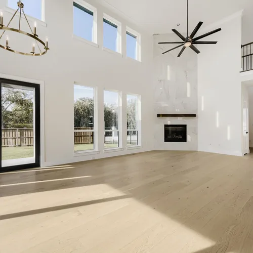 801 Bella Casa - Living Area
