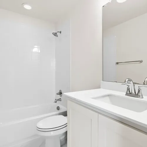 2204 Atlas - Full Bathroom