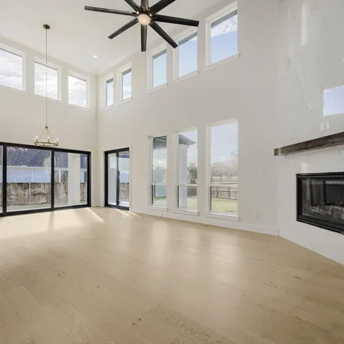 801 Bella Casa - Living Area