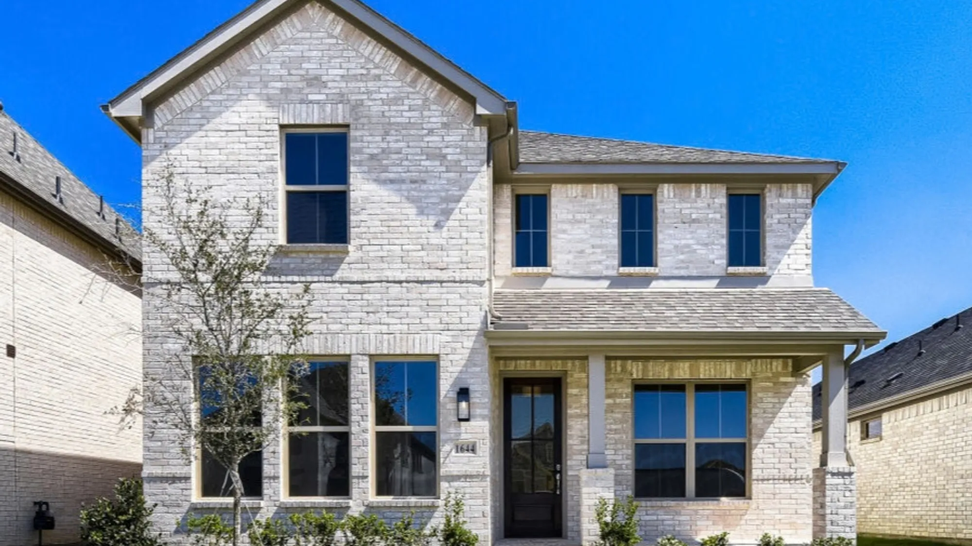 1644 Cornwall - Front Elevation