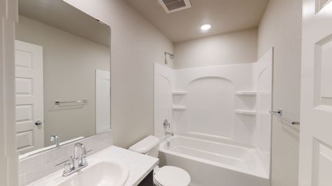 2925 Shady Oaks Dr. - Del Norte 501 - Main Bathroom