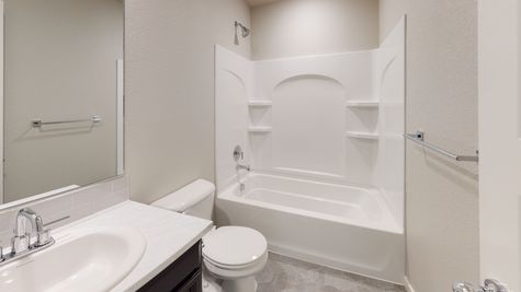 2921 Shady Oaks Dr. - Del Norte 501 - Main Bathroom