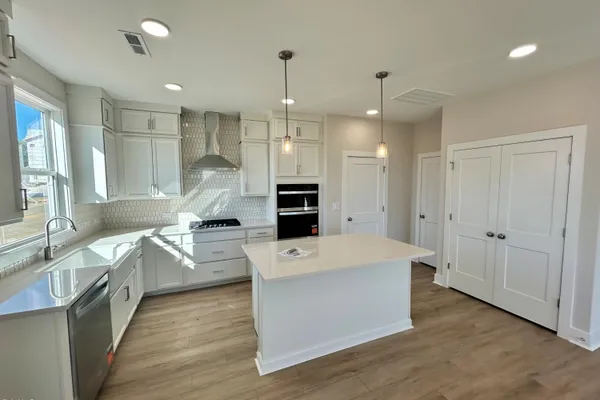 Lot 84 Kitchen
