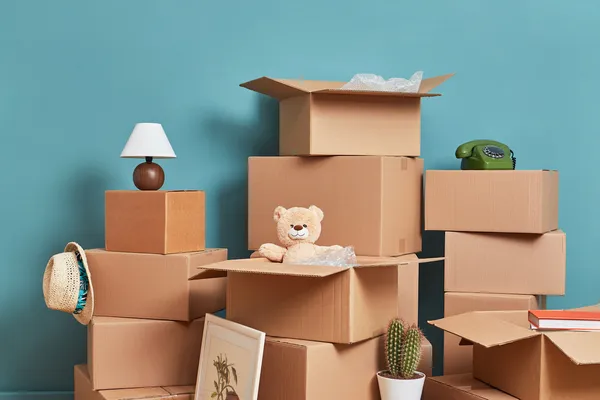 5 Tips on Hiring a Moving Company from Belclaire Homes