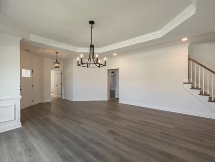 Dining - Included Tray Ceilings
