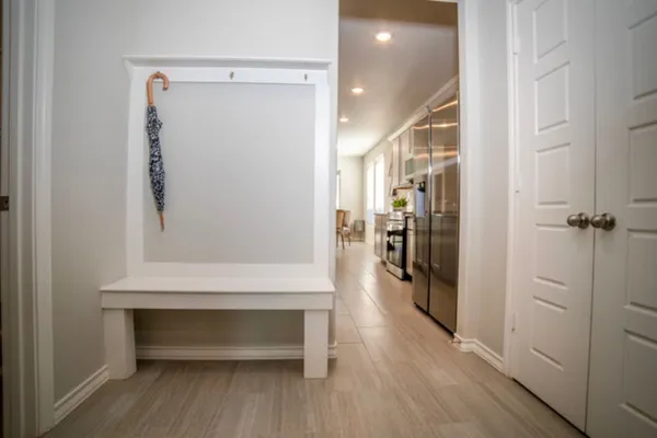 mudroom in a new home community in lubbock tx by homemakers