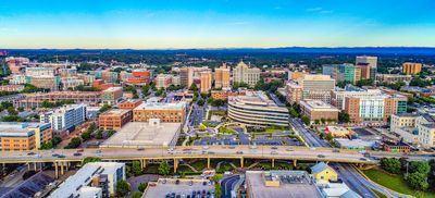 top reasons to live in greenville sc