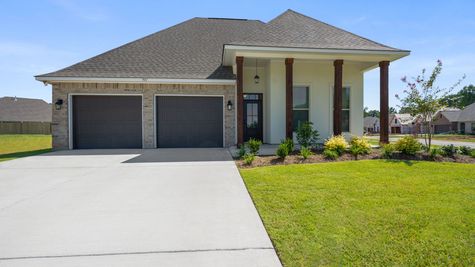 Model Home Exterior - DSLD Homes in Bossier City - Willow Heights