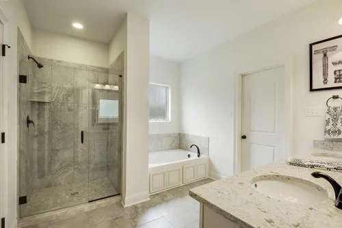 Spring Lakes - Model Home Master Bathroom - DSLD Homes - Deacon IV A - Covington, LA