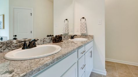 Raleigh IV A - Plan - Gray's Creek Community - Master Bathroom Suite