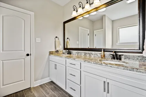 Orleans Run - Model Home Master Bathroom - DSLD Homes - Trillium III A - Lake Charles, LA