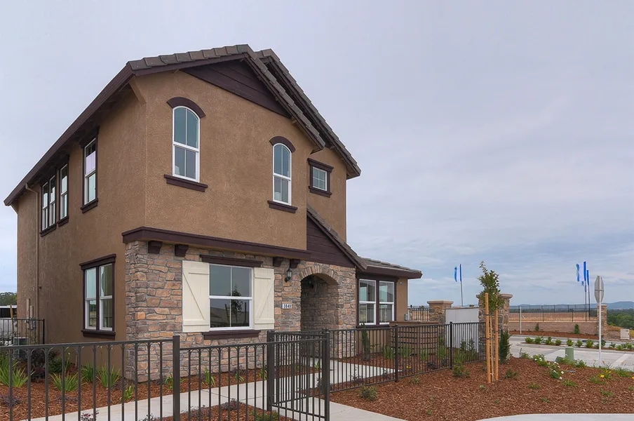 exterior of a new home in foothills yuma az