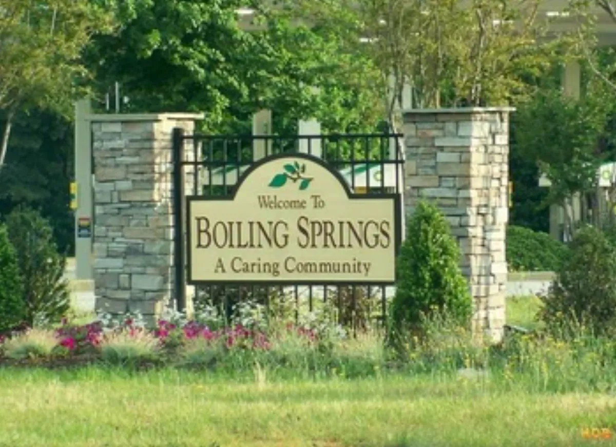 boiling springs sign