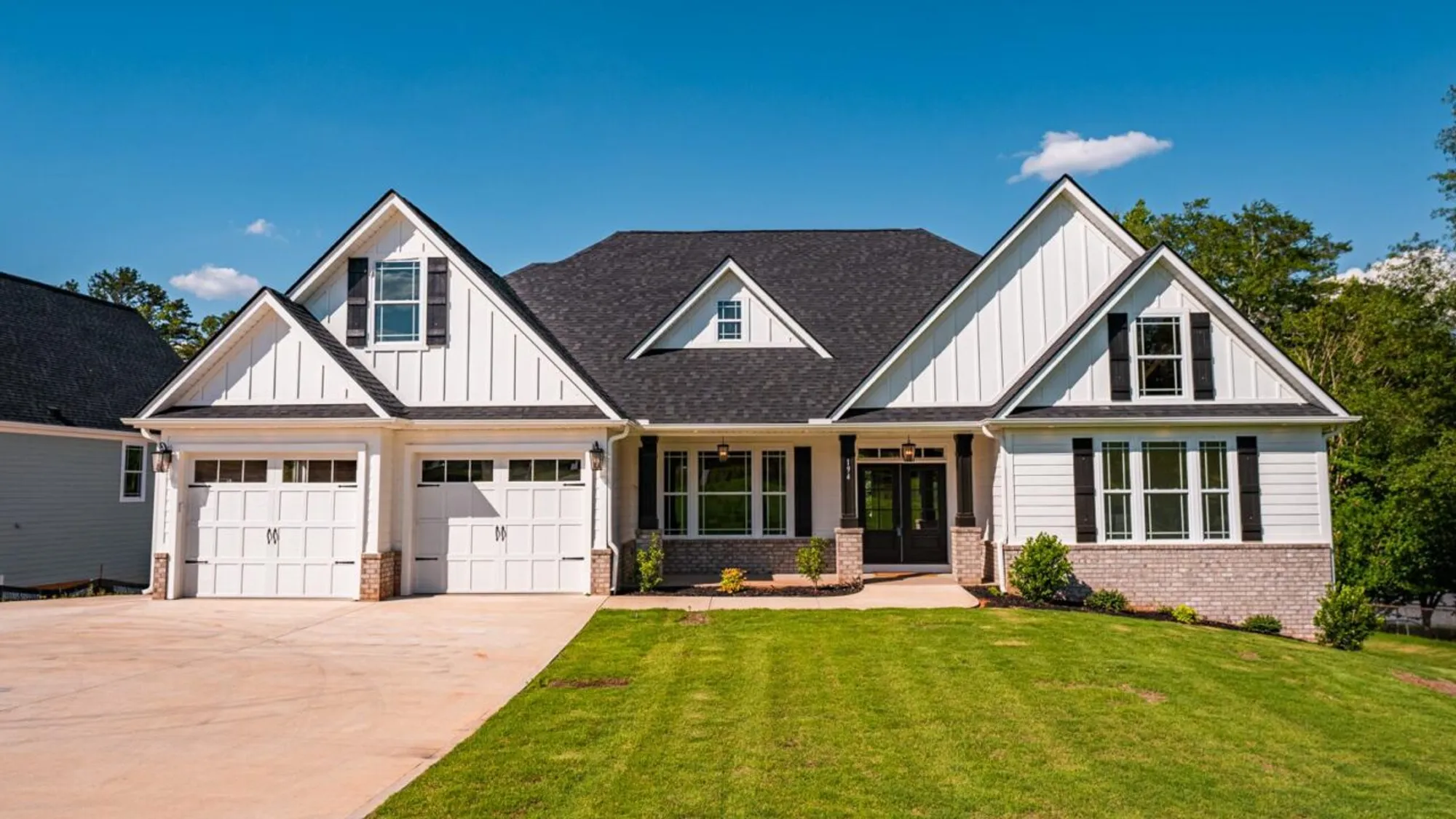new home in the lakeside at blue ridge plantation community