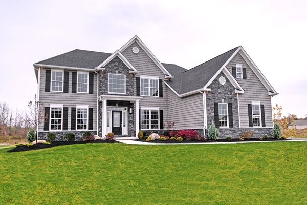 exterior of a new home by a new home builder in clarence ny