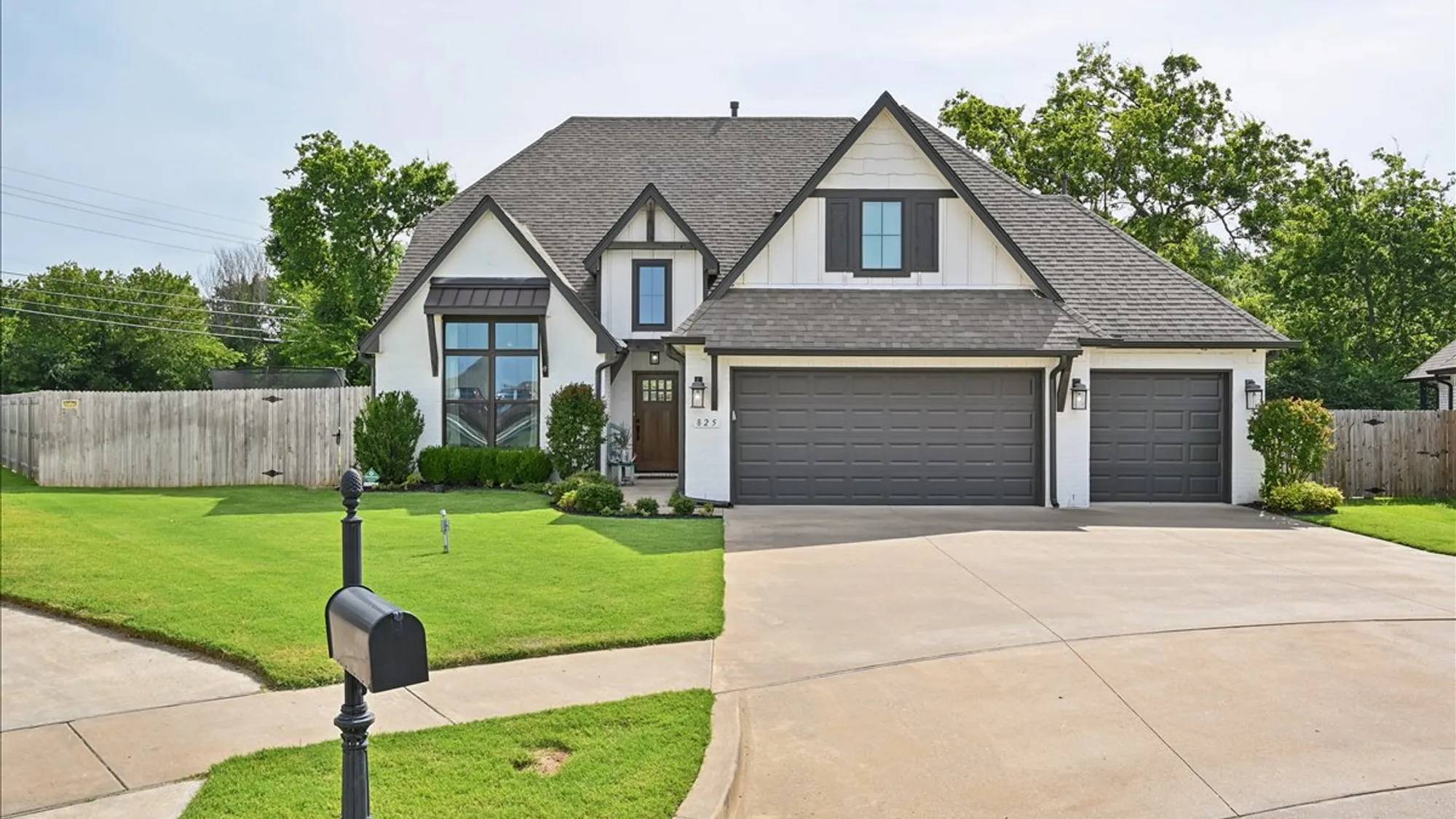 4 bedroom, 2.5 baths, 3 car garage, True Office and Gameroom all on a culdesac lot!
