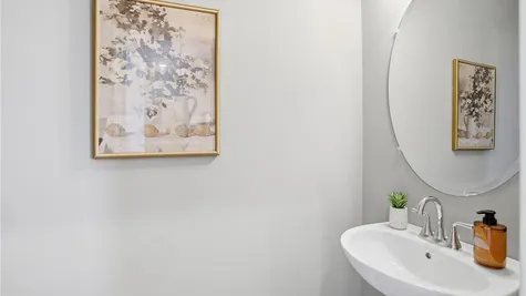 Powder Room-SAMPLE PHOTO