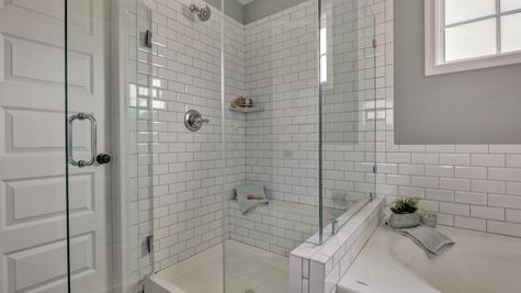 Bishops Park-Jefferson Model Home-Master Bathroom