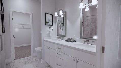 Cary - Owner's Suite Bathroom
