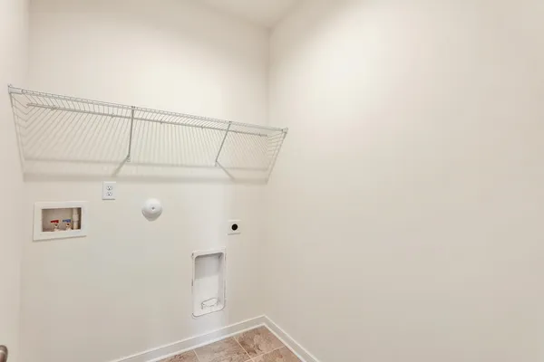 Caroline- Laundry Room