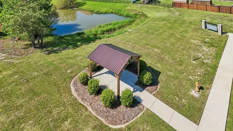 1-web-or-mls-Matthews Dr-2808-901