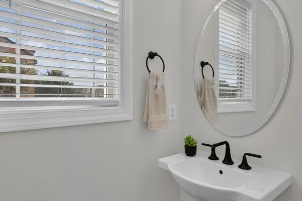 Photos are representational and may include upgrades. Ask sales manager for info.