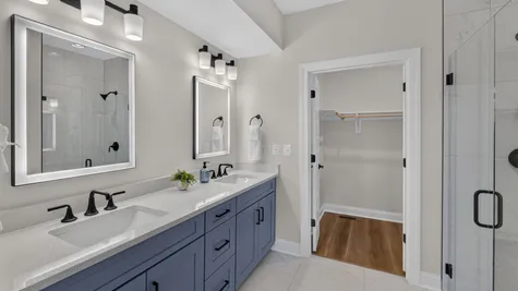 Photos are representational and may include upgrades. Ask sales manager for info.