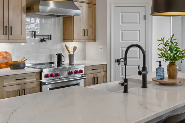 Photos are representational and may include upgrades. Ask sales manager for info.