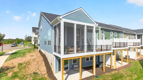 Photos are representational and may include upgrades. Ask sales manager for info.