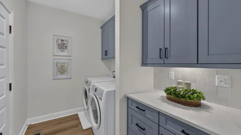 Photos are representational and may include upgrades. Ask sales manager for info.