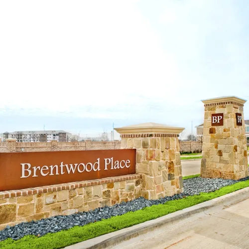 Brentwood Townhomes | HistoryMaker Homes