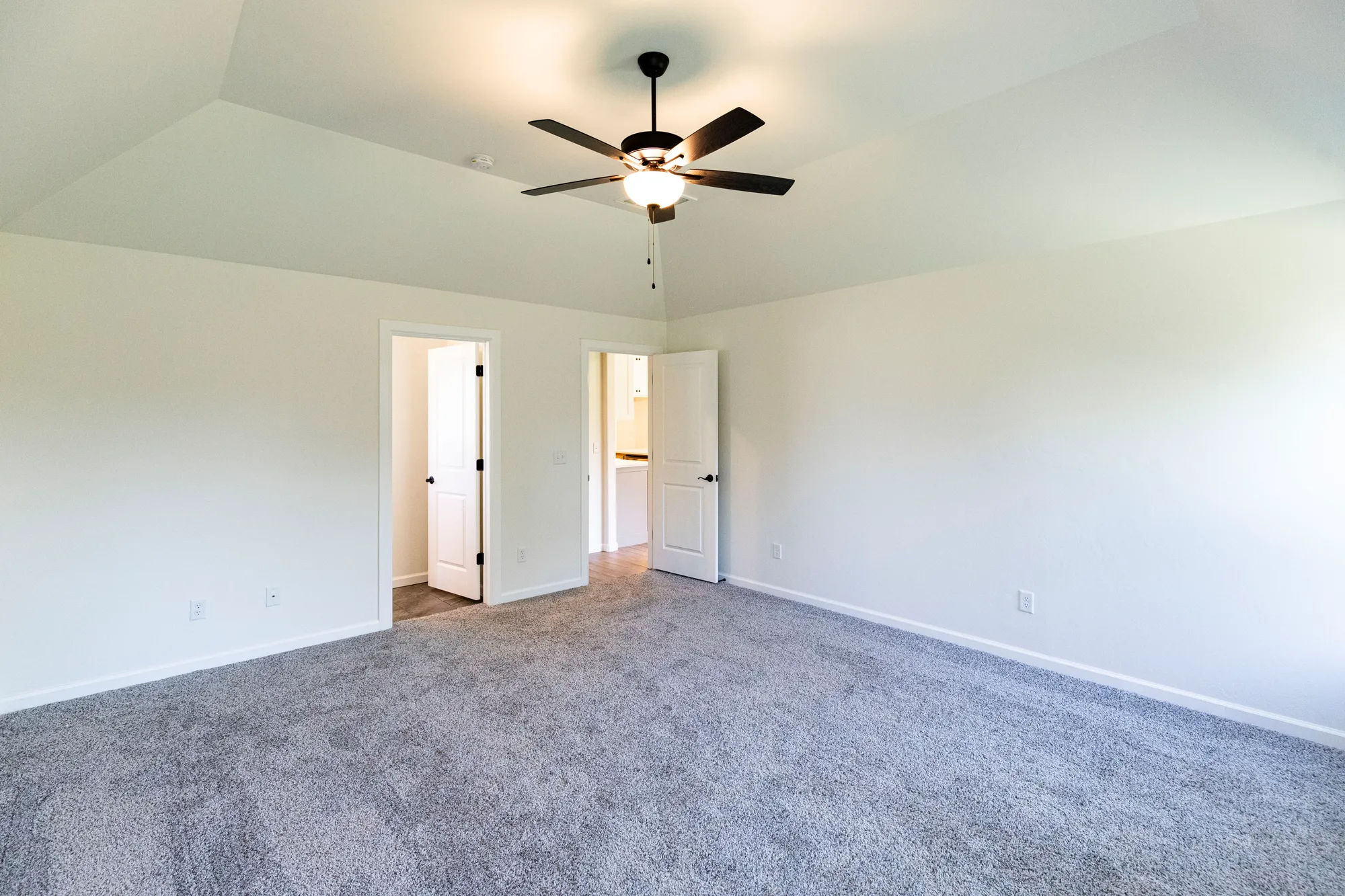Homes by Taber Poppey Bonus Room - 9515 Blue Bonnet Blvd - Prairie Meadows